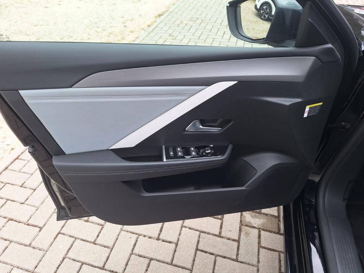 opel-astra-2023-diesel-1499cc