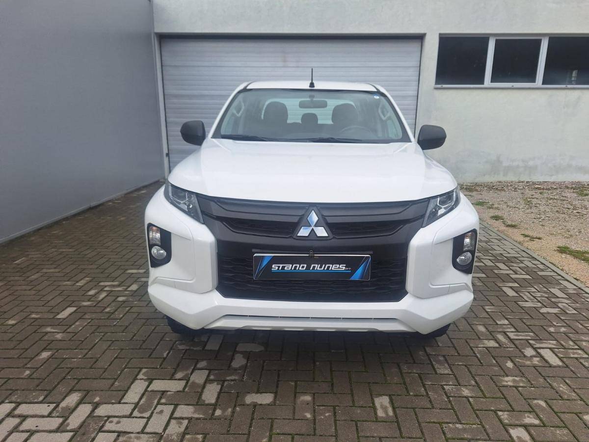 mitsubishi-l200-2021-diesel-2442cc