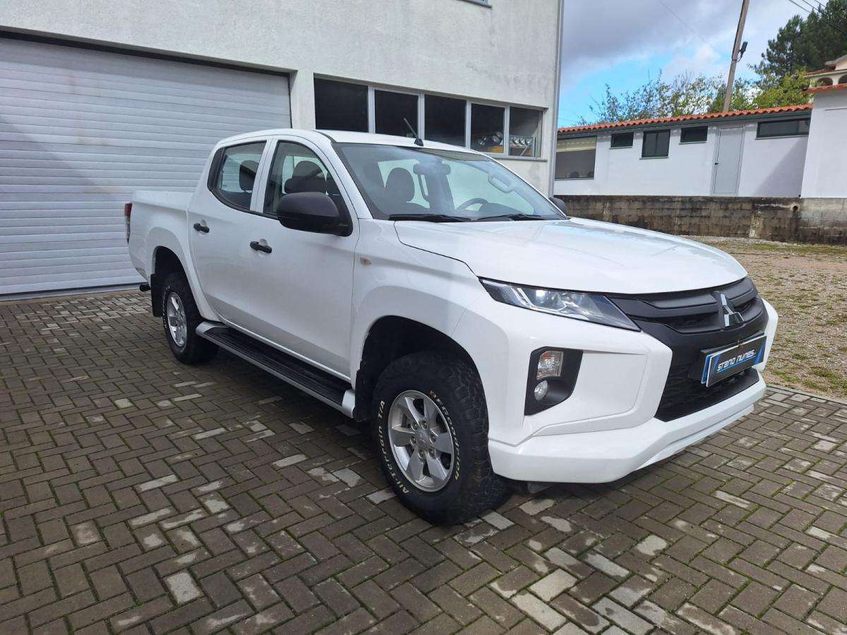 mitsubishi-l200-2021-diesel-2442cc