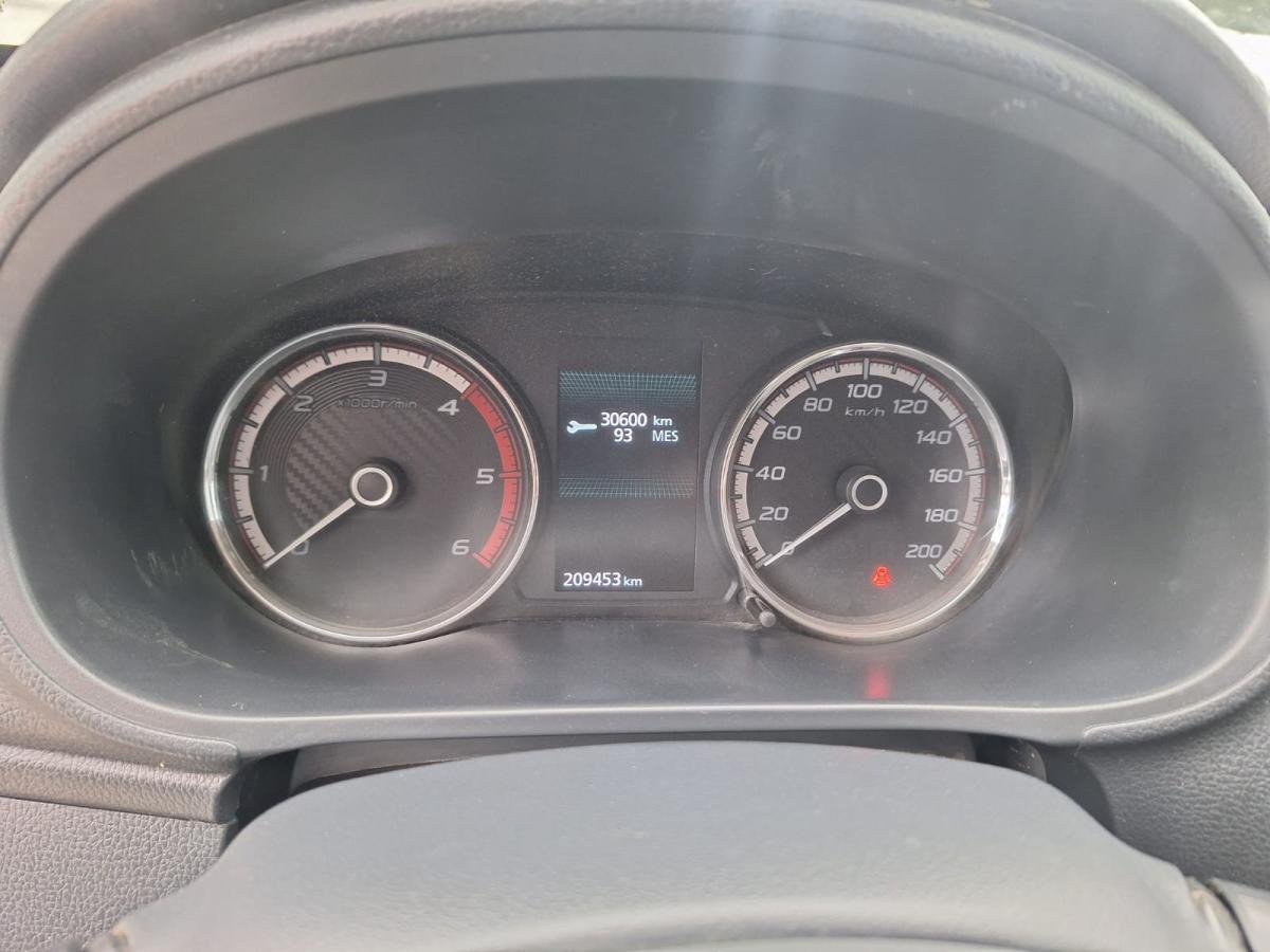 mitsubishi-l200-2021-diesel-2442cc