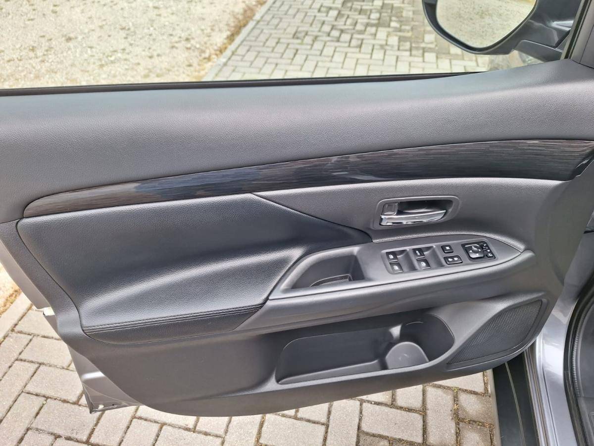 mitsubishi-outlander-2019-diesel-2268cc