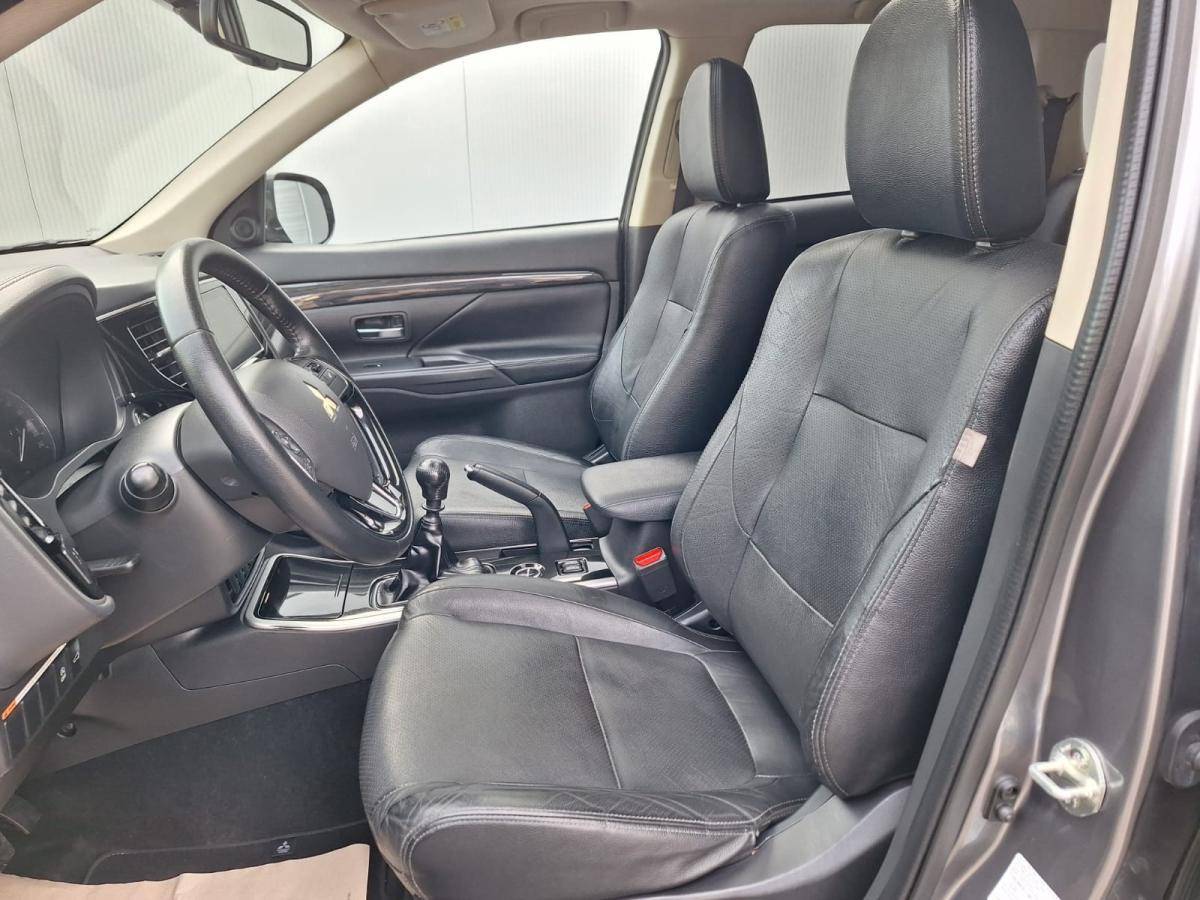 mitsubishi-outlander-2019-diesel-2268cc