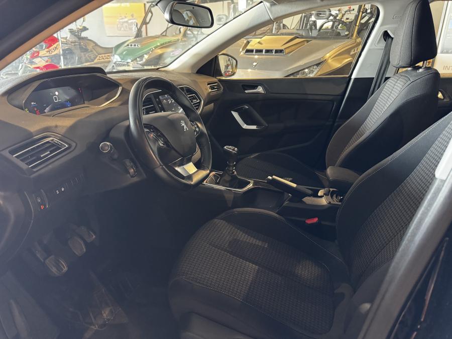 peugeot-308-2020-gasolina-1199cc