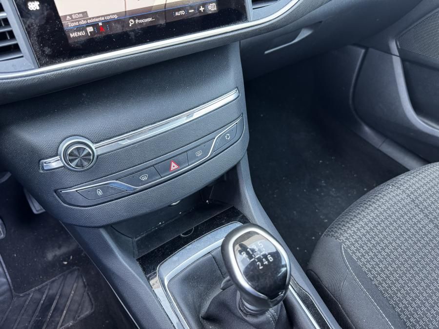 peugeot-308-2020-gasolina-1199cc