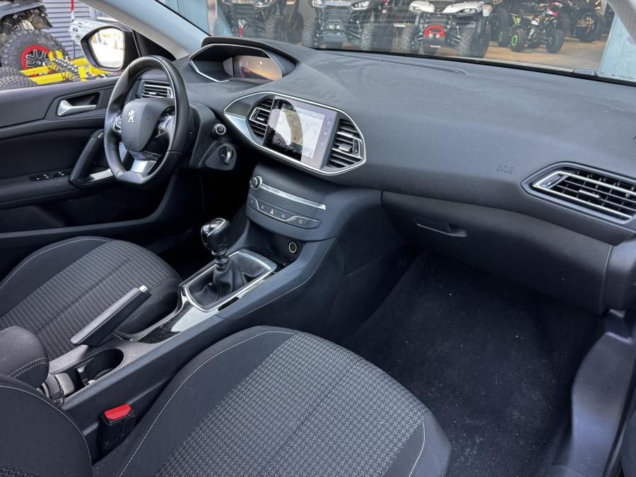 peugeot-308-2020-gasolina-1199cc