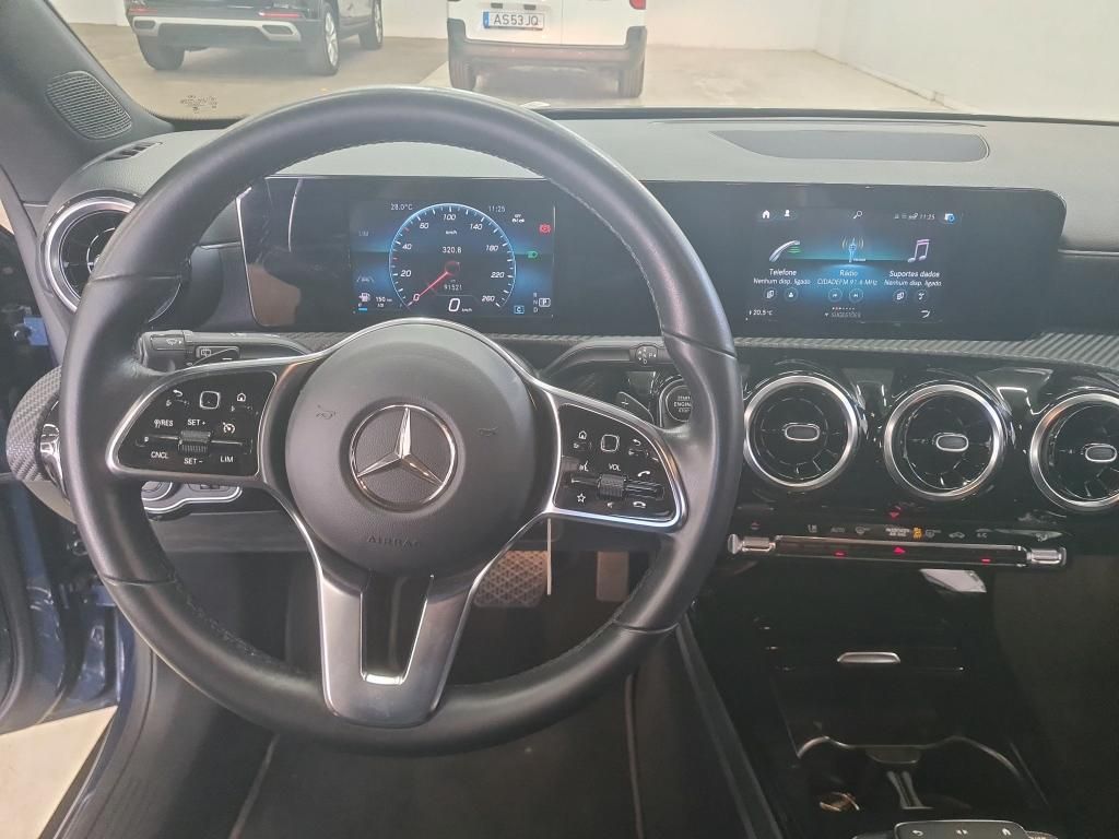 mercedes-benz-cla-2023-diesel-1950cc