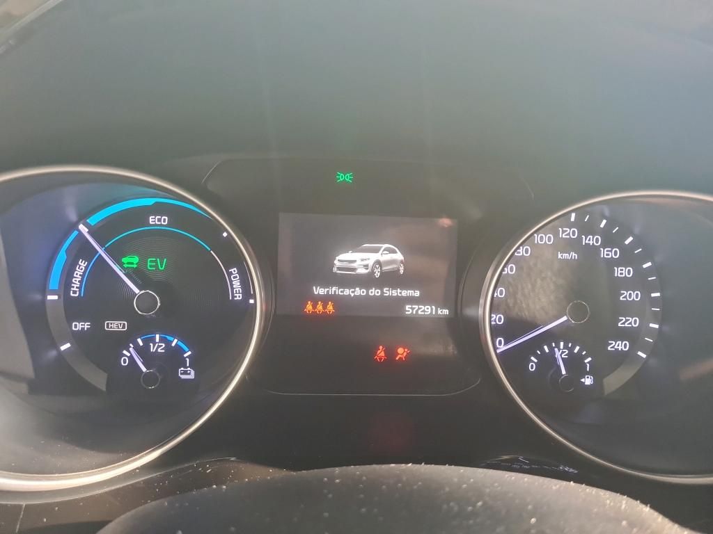 kia-xceed-2022-hibrido-a-gasolina-1580cc