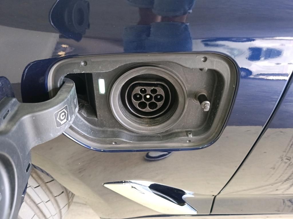 bmw-serie-5-2022-hibrido-a-gasolina-1998cc