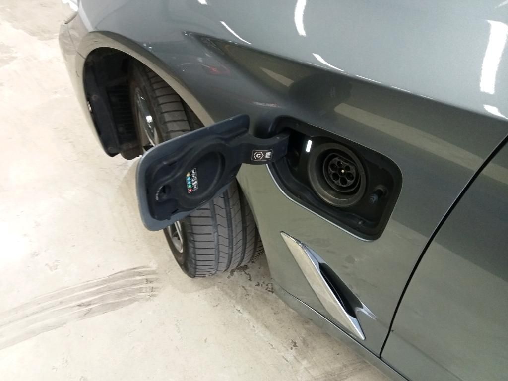 bmw-serie-5-2021-hibrido-a-gasolina-1998cc