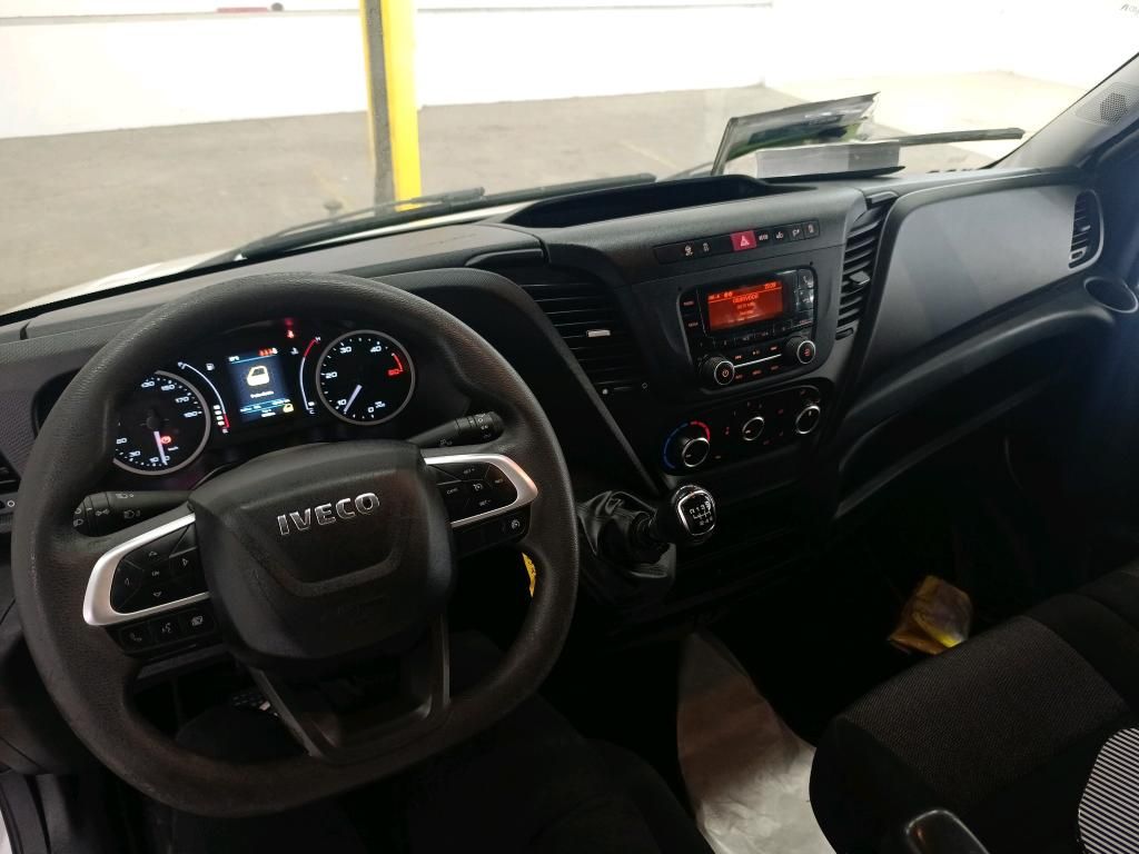 iveco-daily-2022-diesel-2998cc