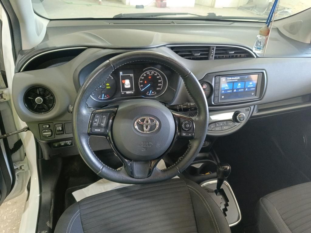 toyota-yaris-2020-hibrido-a-gasolina-1497cc