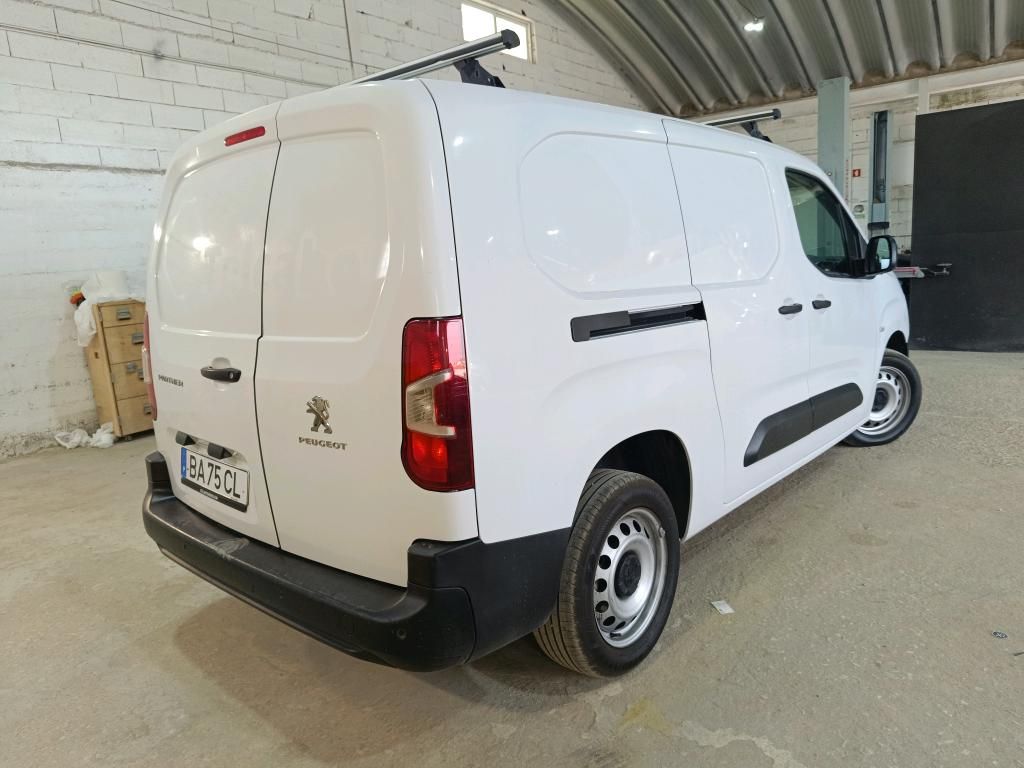 peugeot-partner-2023-diesel-1499cc