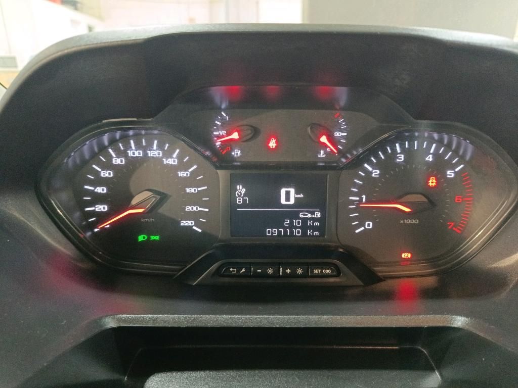 peugeot-partner-2023-diesel-1499cc