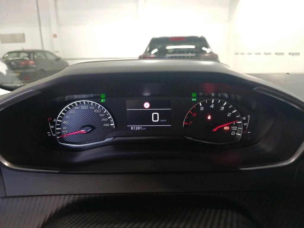 peugeot-2008-2022-gasolina-1199cc