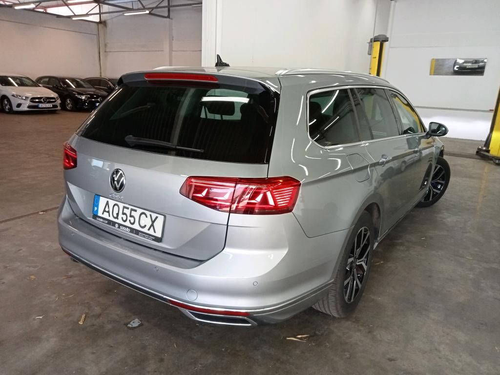 volkswagen-passat-variant-2022-hibrido-a-gasolina-1395cc