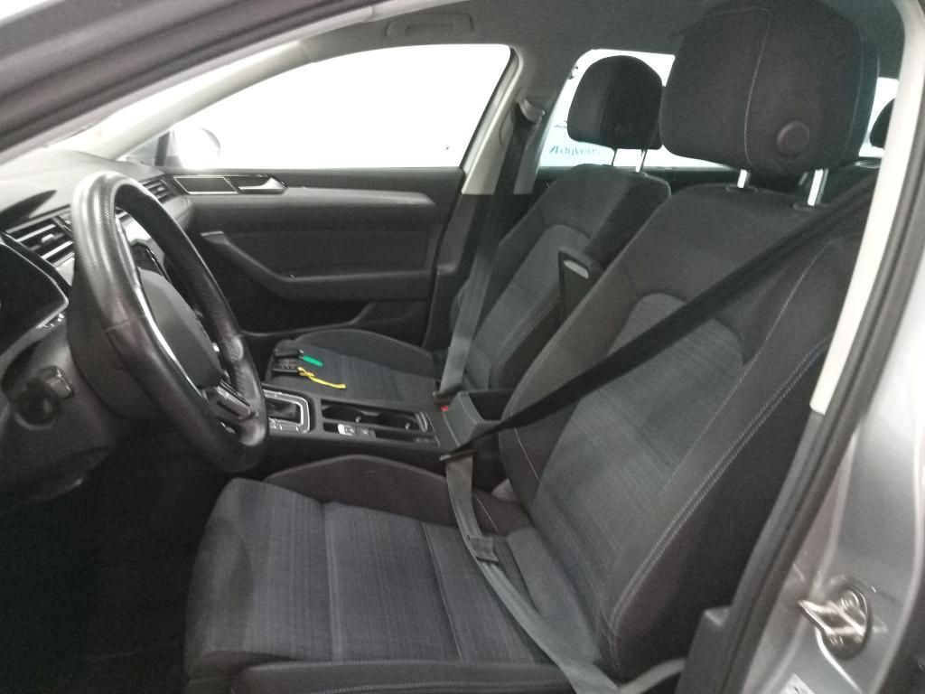 volkswagen-passat-variant-2022-hibrido-a-gasolina-1395cc