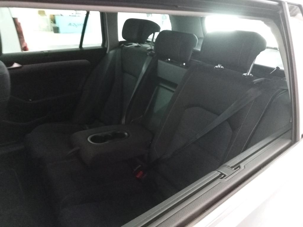volkswagen-passat-variant-2022-hibrido-a-gasolina-1395cc