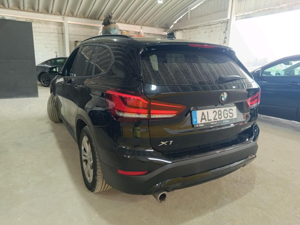 bmw-x1-2021-hibrido-a-gasolina-1499cc