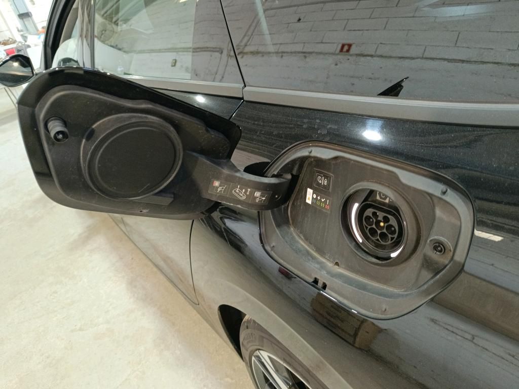 peugeot-308-sw-2023-hibrido-a-gasolina-1598cc