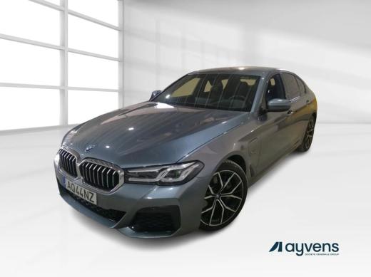 bmw-serie-5-2022-hibrido-a-gasolina-2998cc