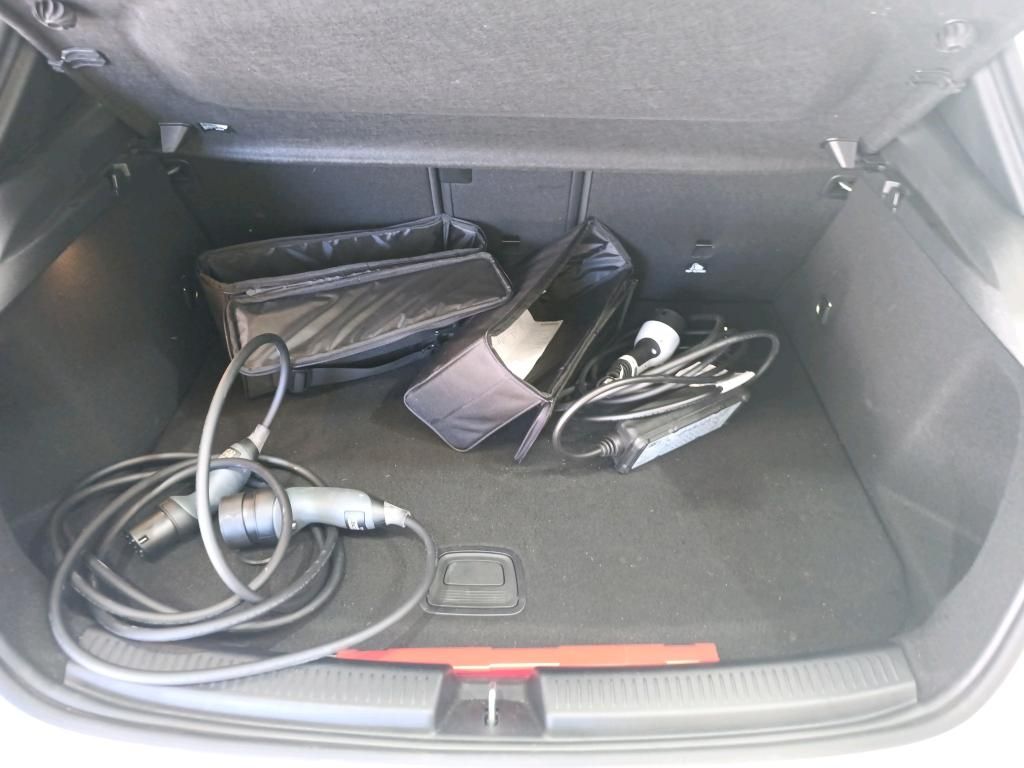 mercedes-benz-classe-a-2022-hibrido-a-gasolina-1332cc