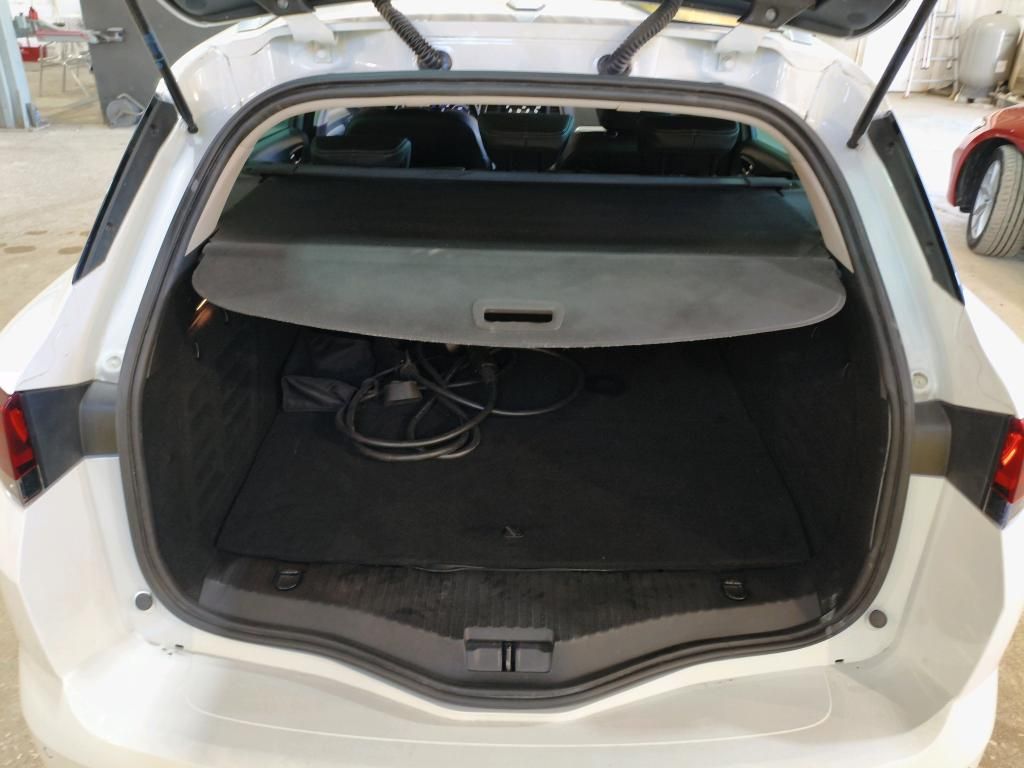 renault-megane-sport-tourer-2021-hibrido-a-gasolina-1598cc