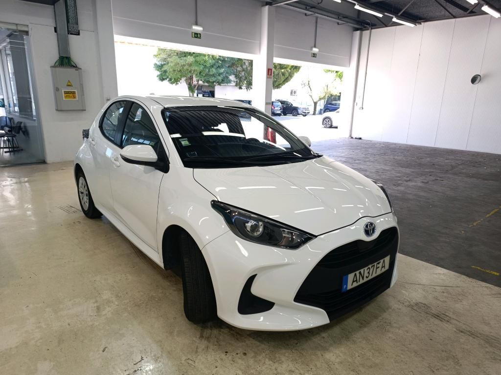 toyota-yaris-2021-hibrido-a-gasolina-1490cc