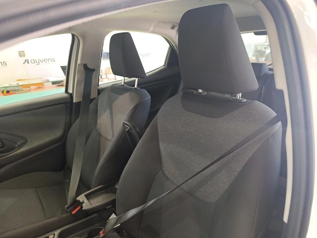 toyota-yaris-2021-hibrido-a-gasolina-1490cc