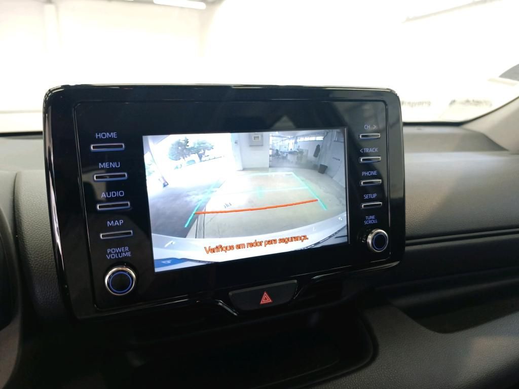 toyota-yaris-2021-hibrido-a-gasolina-1490cc