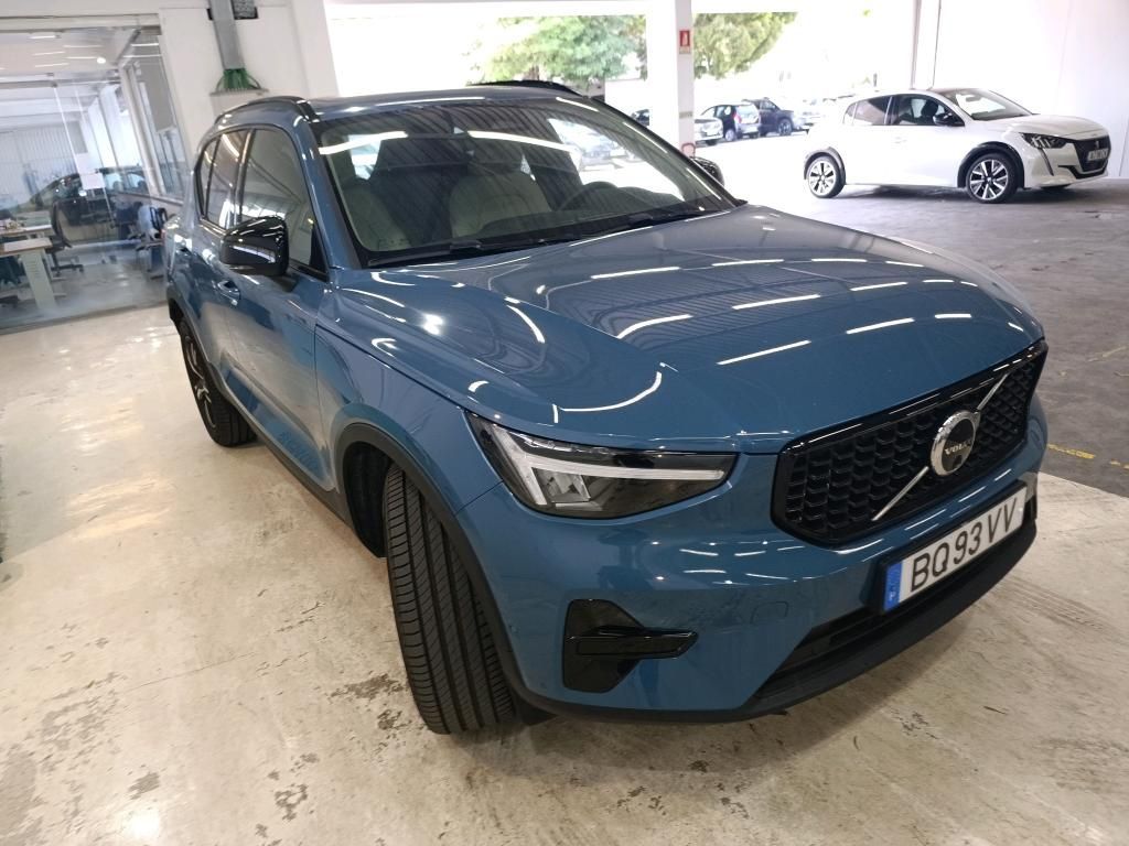 volvo-xc40-2025-gasolina-1969cc