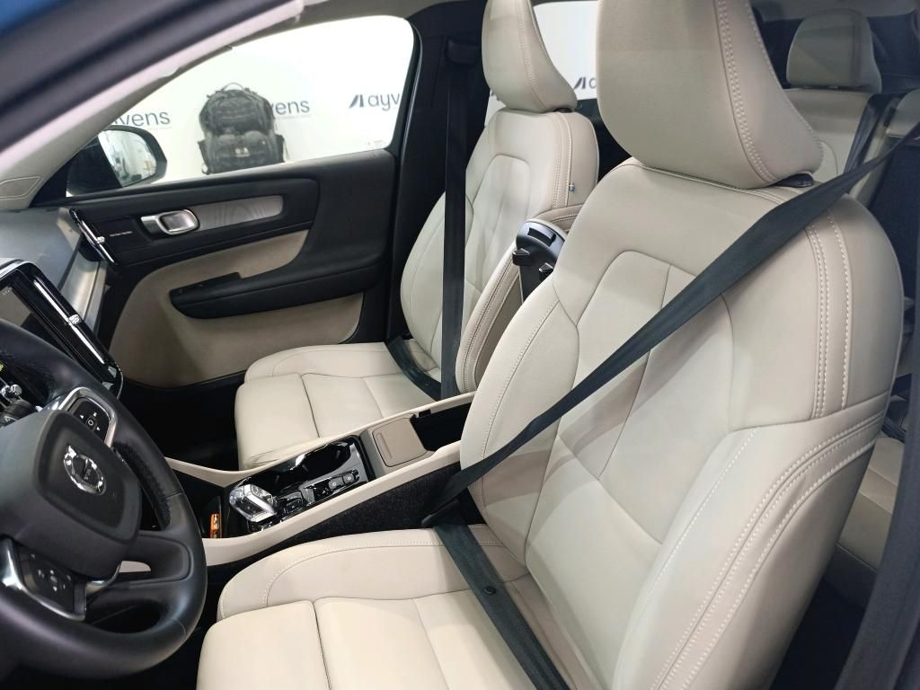 volvo-xc40-2025-gasolina-1969cc