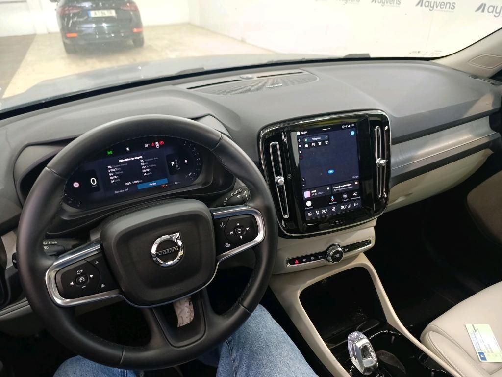 volvo-xc40-2025-gasolina-1969cc