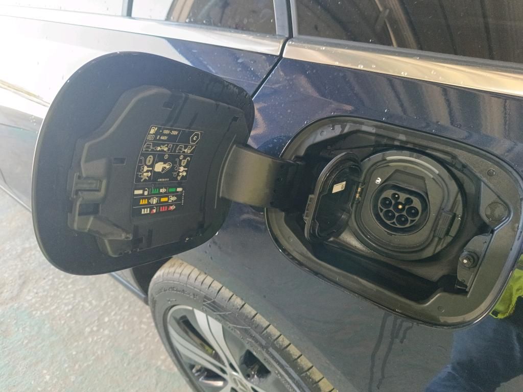 mercedes-benz-classe-c-2022-hibrido-a-gasolina-1999cc