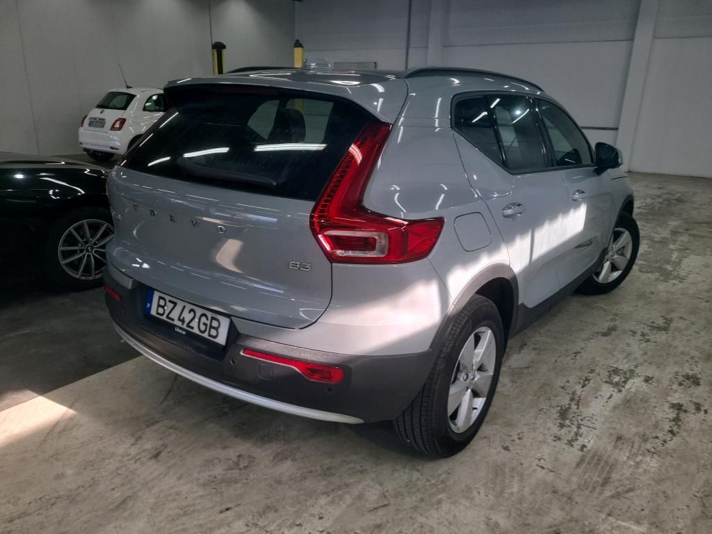 volvo-xc40-2025-gasolina-1969cc