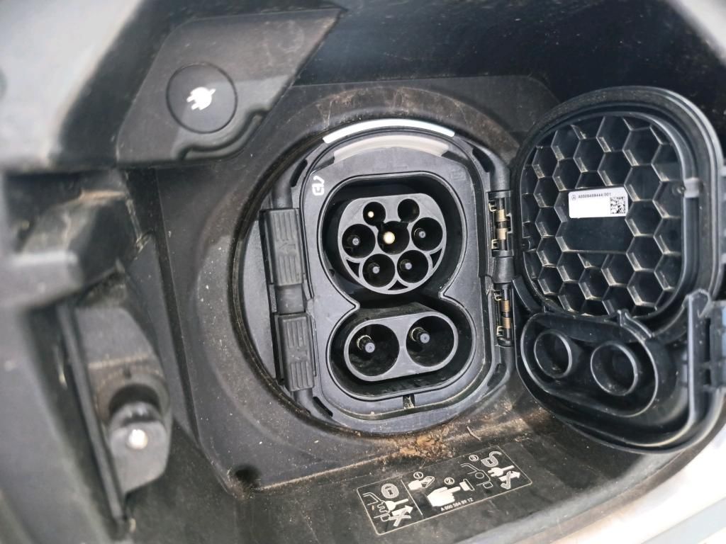 mercedes-benz-eqa-2022-eletrico-0cc