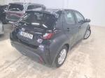 toyota-yaris-2023-hibrido-a-gasolina-1490cc