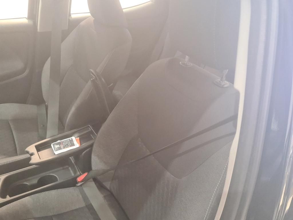 toyota-yaris-2023-hibrido-a-gasolina-1490cc
