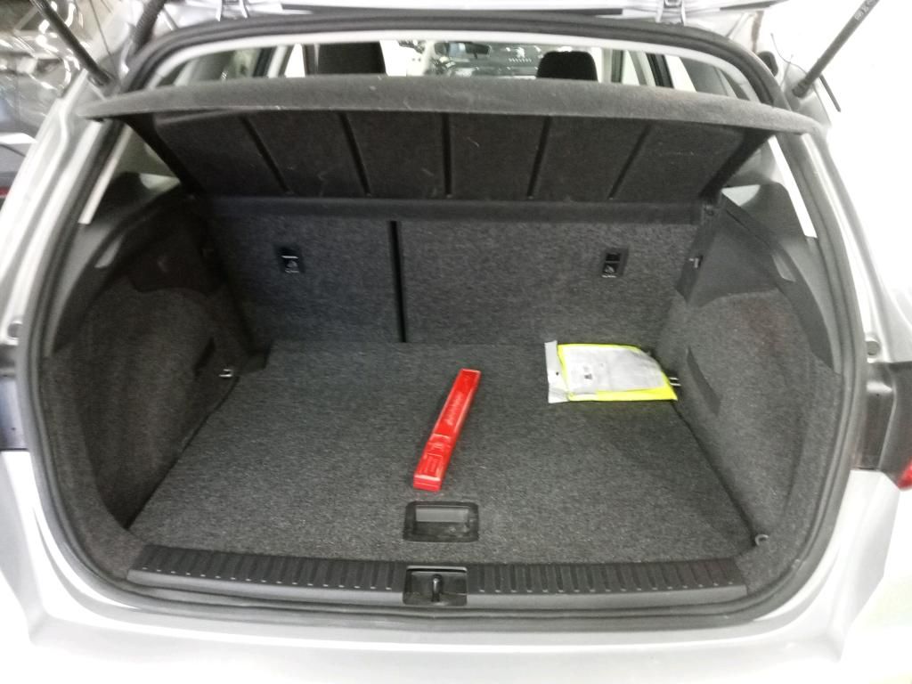 seat-arona-2023-gasolina-999cc
