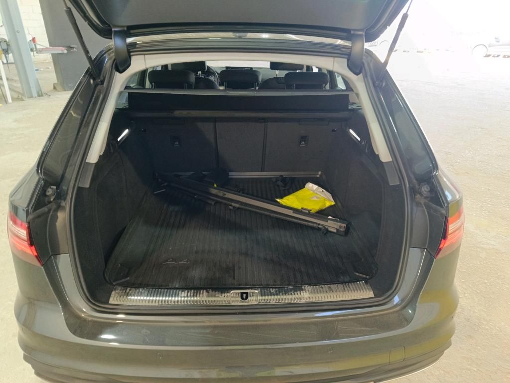 audi-a4-avant-2022-diesel-1968cc