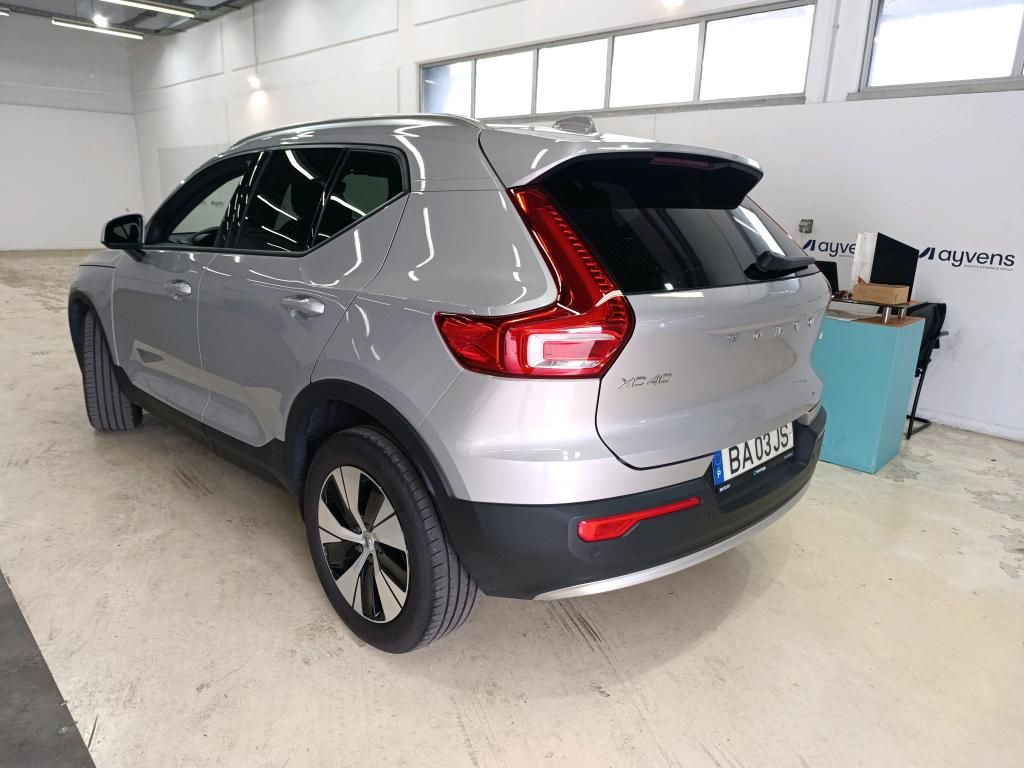 volvo-xc40-2023-gasolina-1477cc