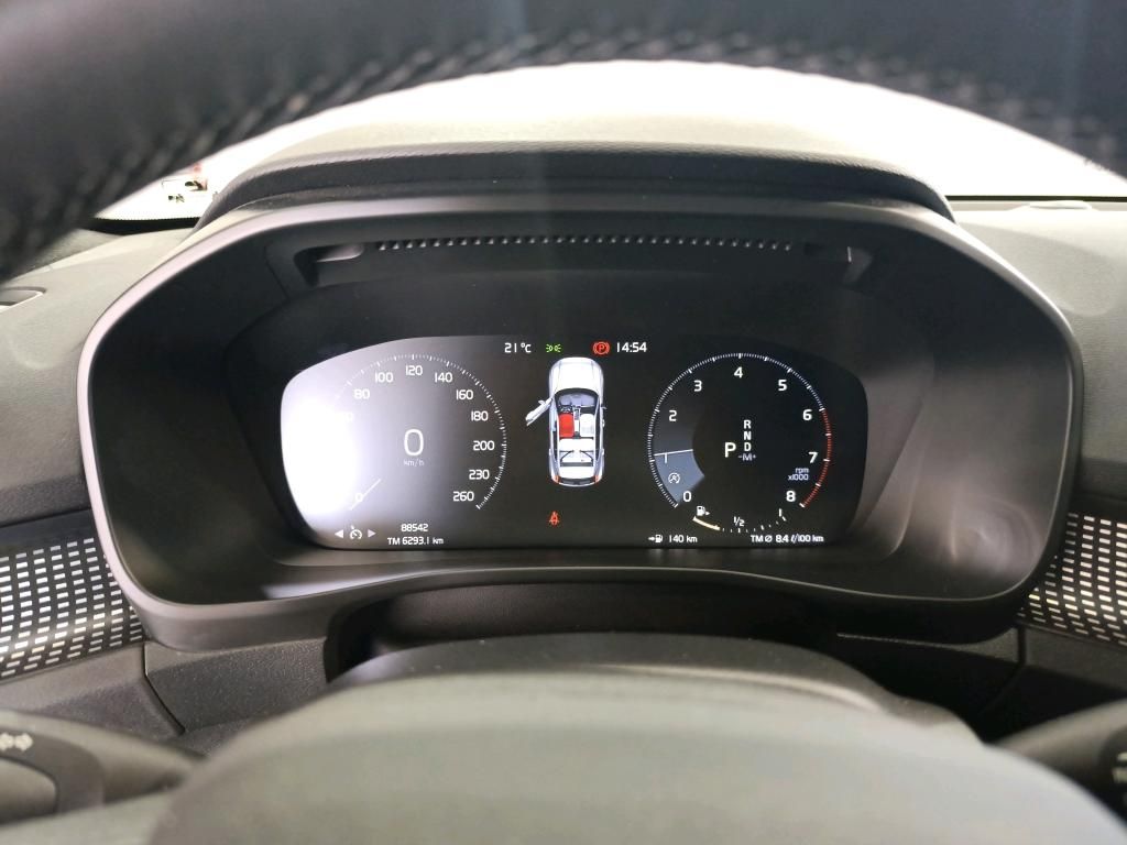 volvo-xc40-2023-gasolina-1477cc
