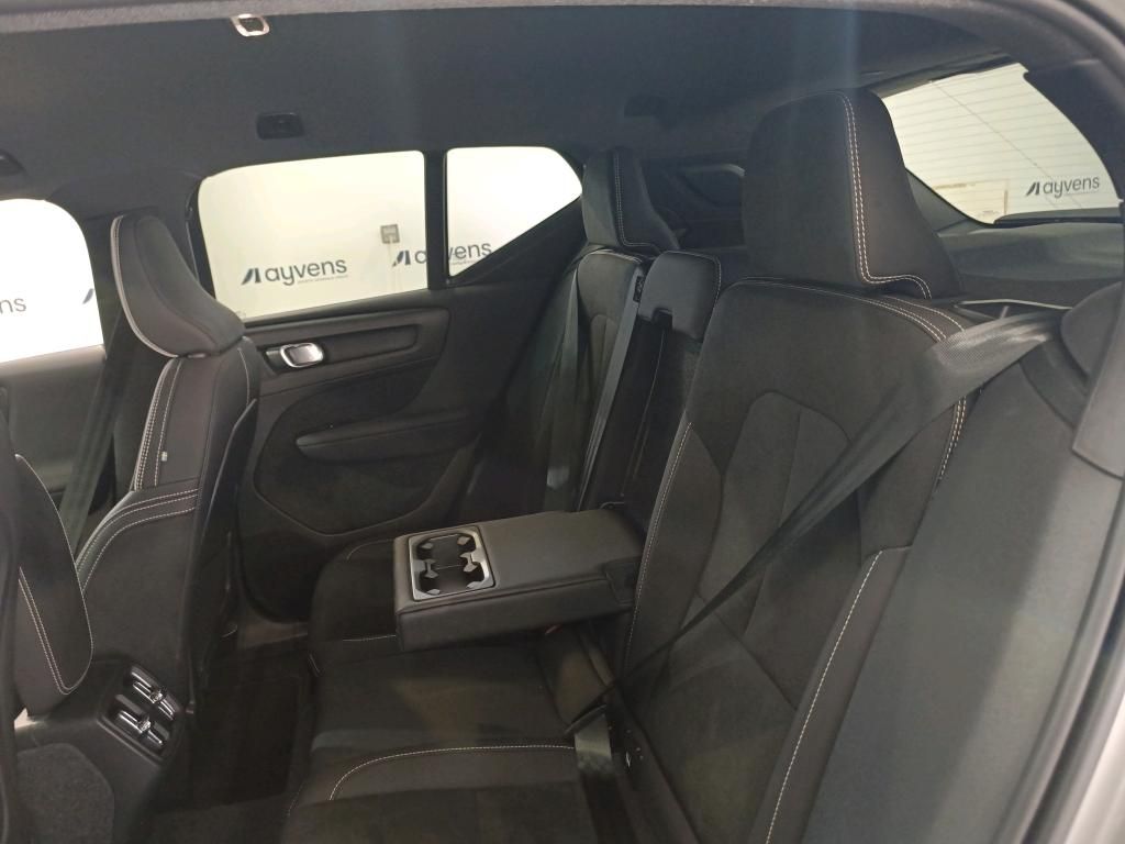 volvo-xc40-2023-gasolina-1477cc