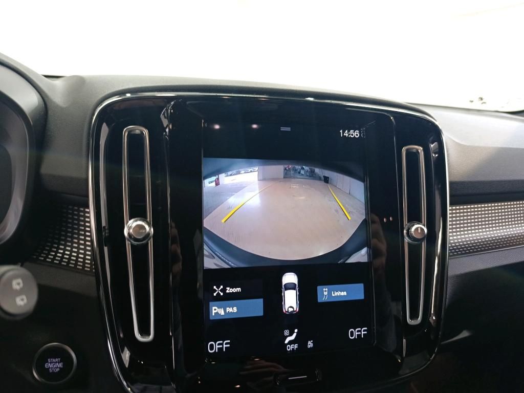 volvo-xc40-2023-gasolina-1477cc