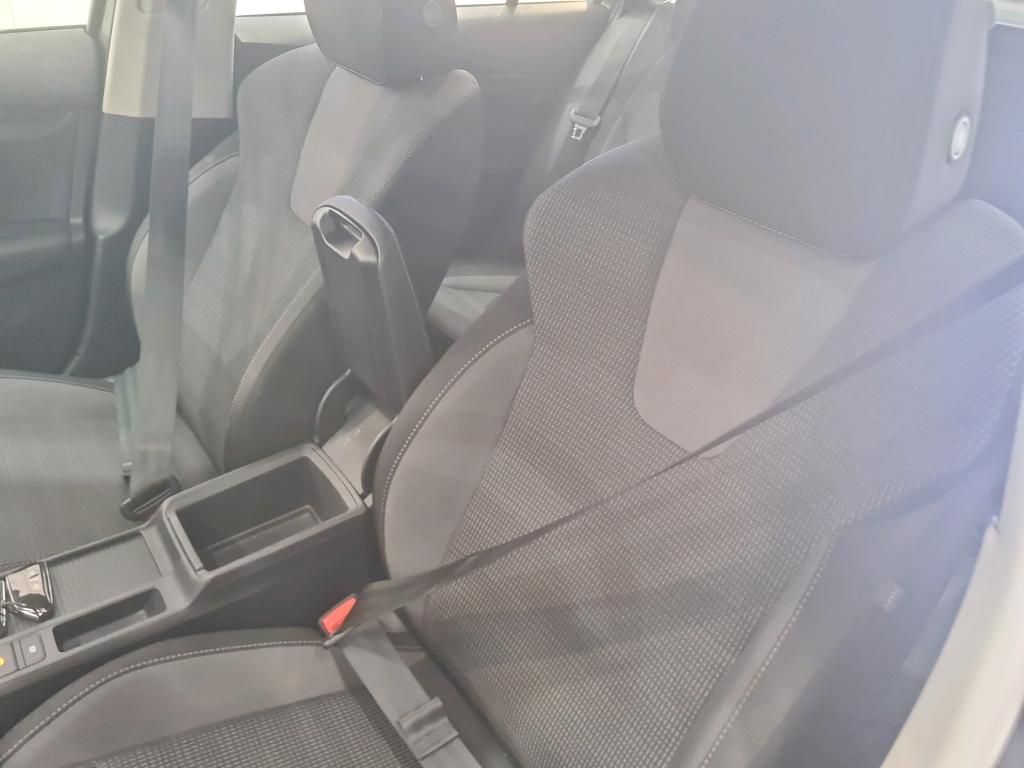 skoda-octavia-break-2023-hibrido-a-gasolina-1395cc