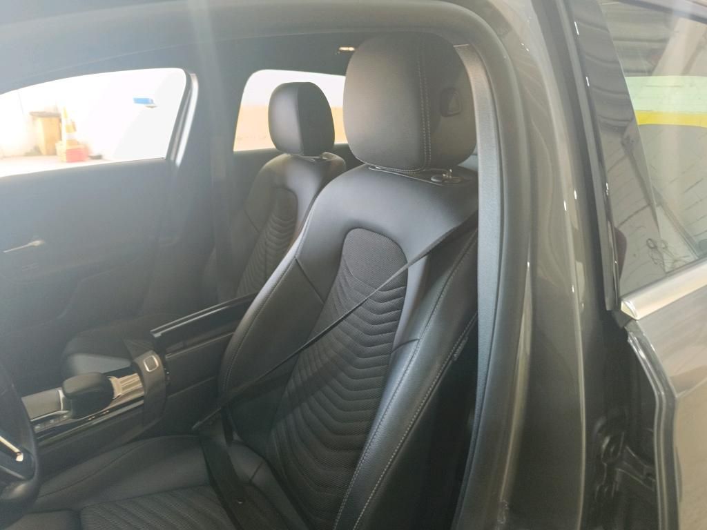 mercedes-benz-classe-a-2022-hibrido-a-gasolina-1332cc