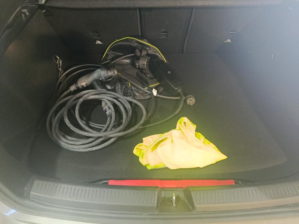 mercedes-benz-classe-a-2022-hibrido-a-gasolina-1332cc