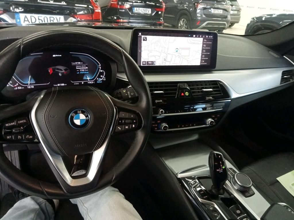 bmw-serie-5-2022-hibrido-a-gasolina-1998cc