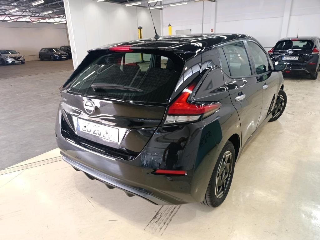 nissan-leaf-2023-eletrico-0cc