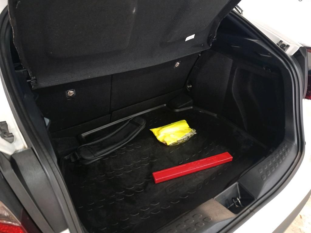 toyota-c-hr-2021-hibrido-a-gasolina-1798cc