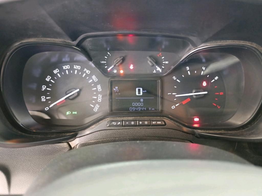 citroen-berlingo-2022-diesel-1499cc